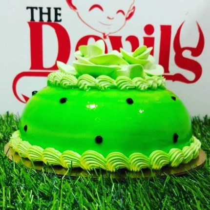 Royal Pista Dome Cake
